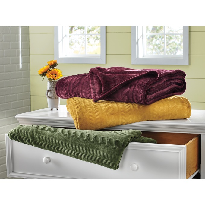 Cozy Plush Blanket, , large