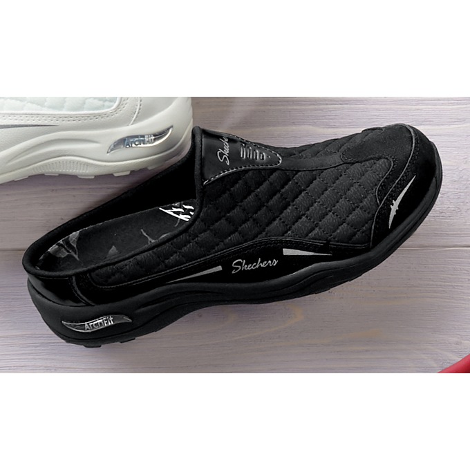 Skechers quilted top shoes
