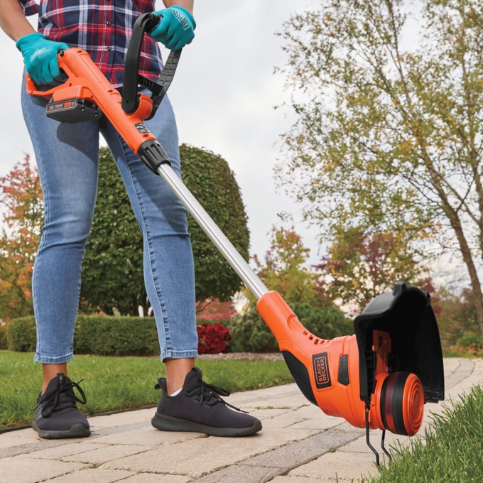 BLACK+DECKER 20V 3-in-1 Cordless Mower/Trimmer, , large
