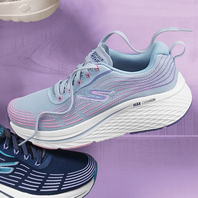 Skechers Women's Max Cushioning Elite 2.0 Lace-Up Shoe | Ginny's