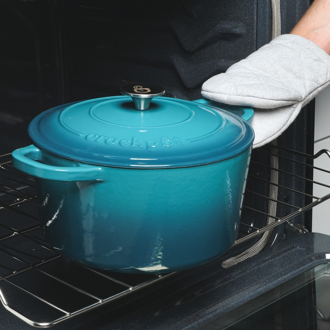 Crock Pot Artisan 7-qt. Enameled Cast Iron Round Dutch Oven with Lid, Teal Ombre, large