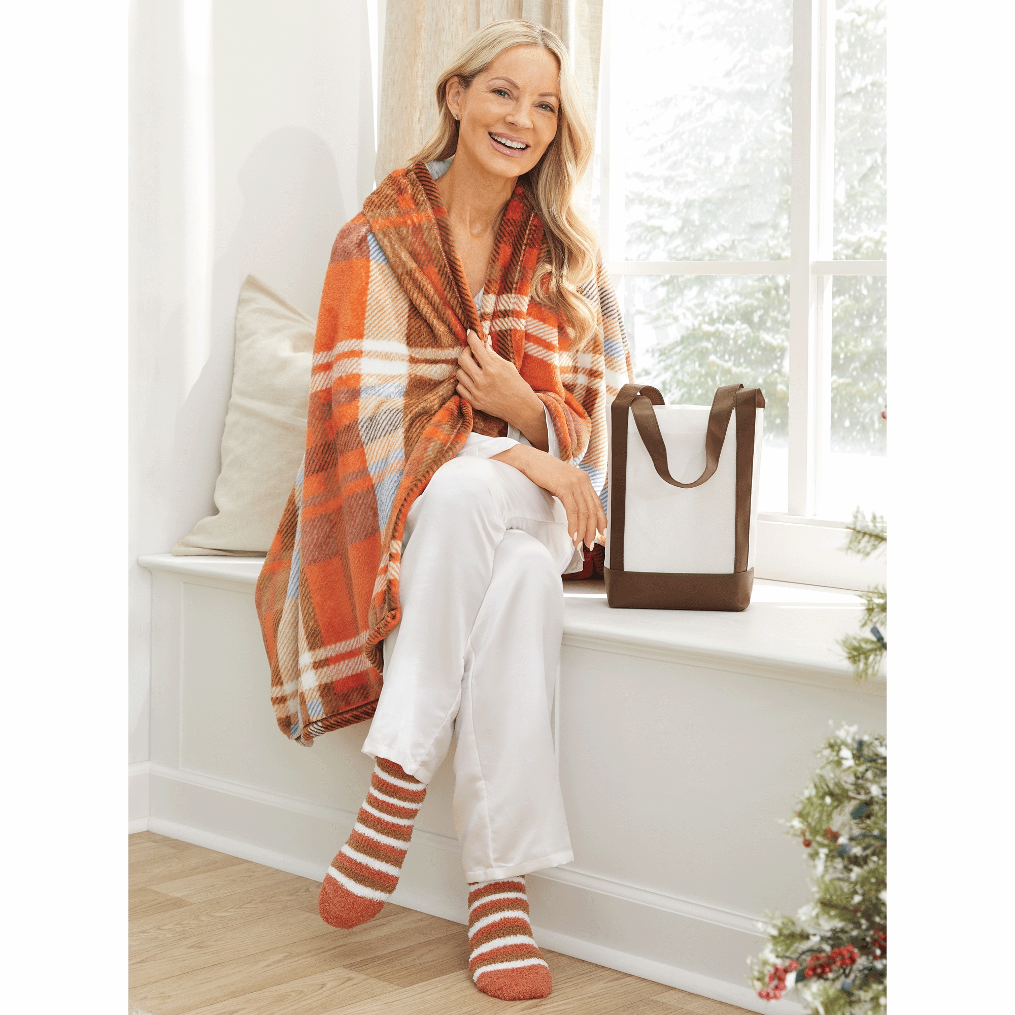 Tote, Throw & Socks Gift Set, Spice Plaid, large