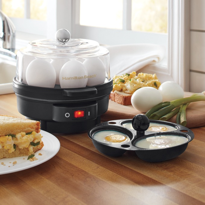 Hamilton Beach Egg Cooker with Built-In Timer and Poaching Tray, 7 Eggs,  Black, 25500 