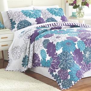 Hailey Quilt, , large