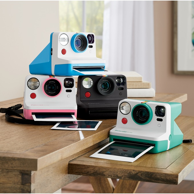 Polaroid Instant Camera and 8-Pack Color 600 Film