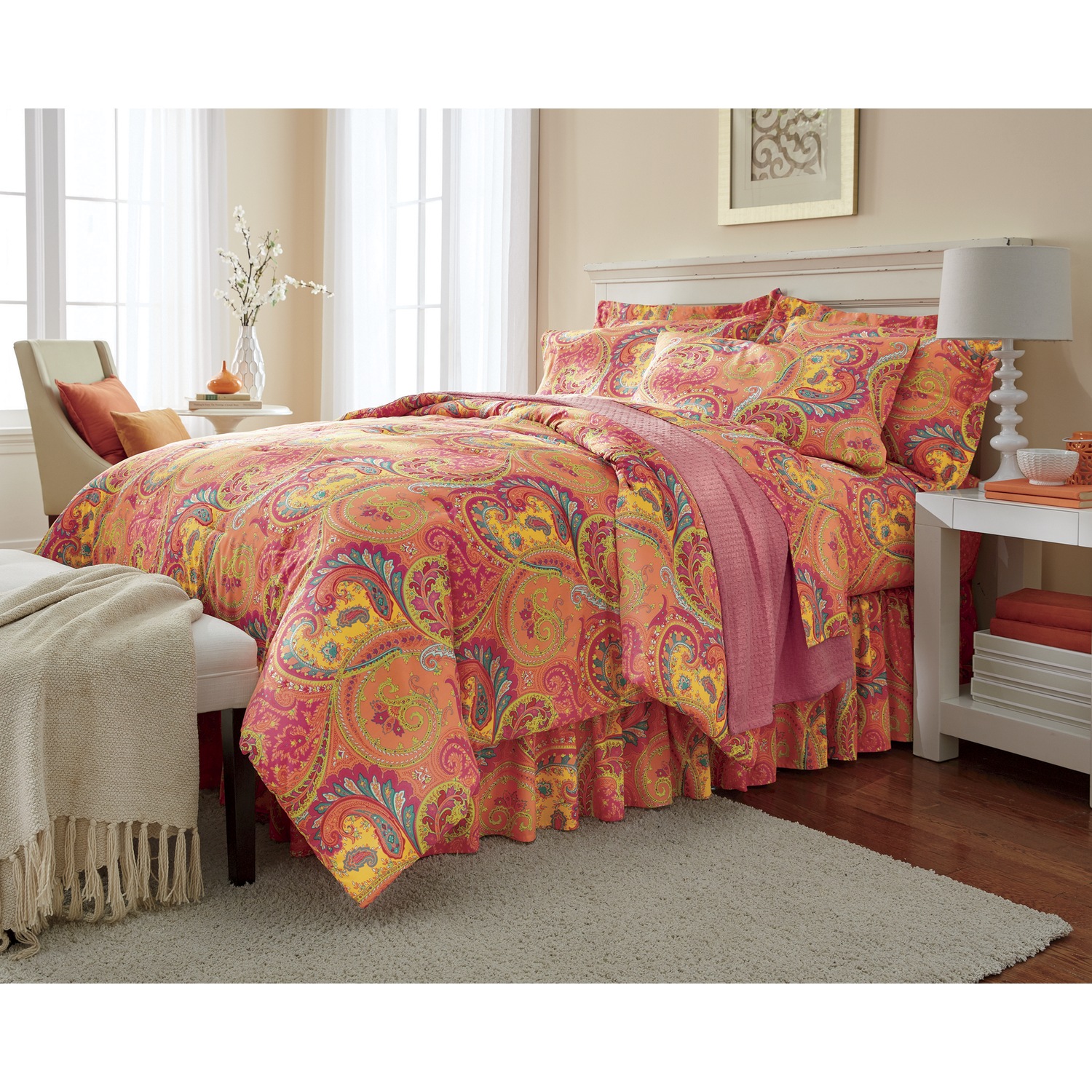 Bright Paisley Complete Bedding Set | Ginny's
