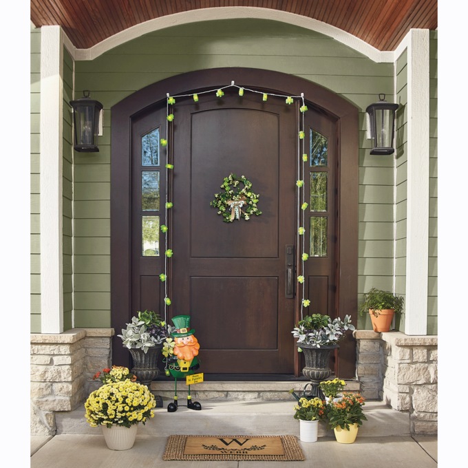 Lit Shamrock Wreath, , large