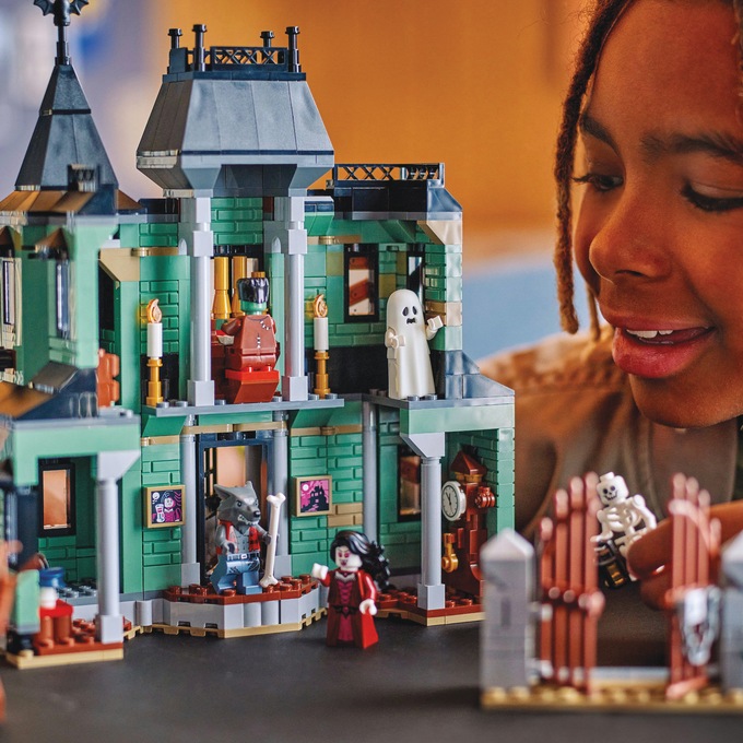 LEGO Creator 3-in-1 Haunted Mansion, , large