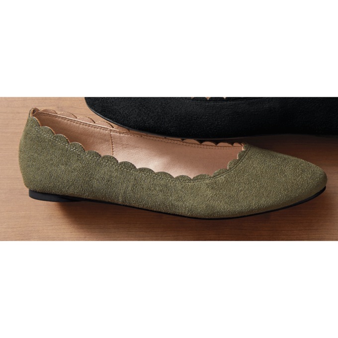 Scalloped Flat, Olive, large