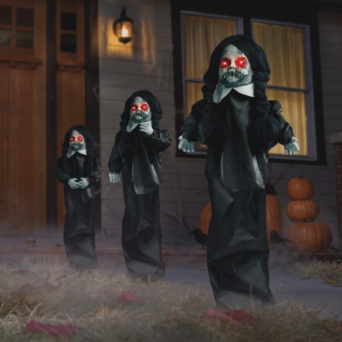Set of 3 Haunted Doll Halloween Stakes, Black, large