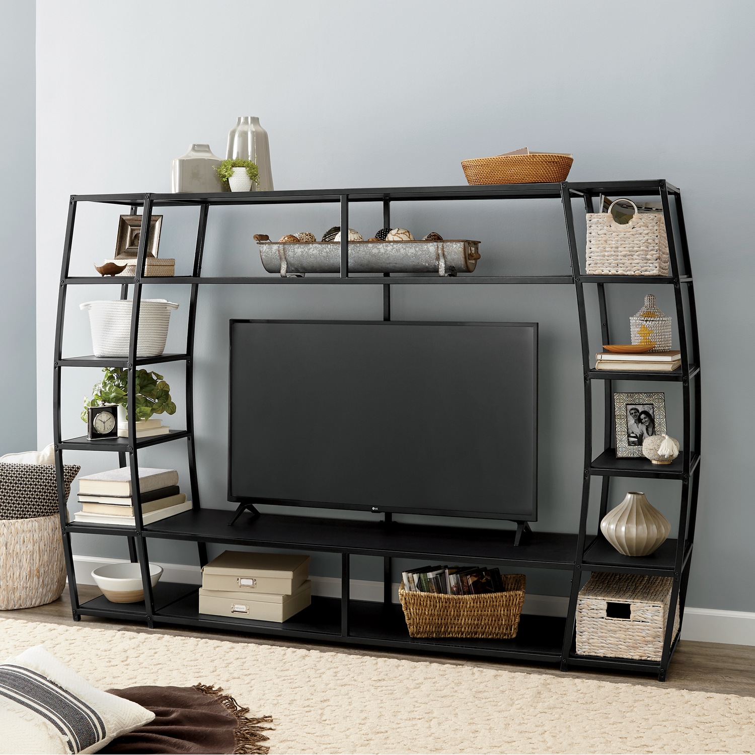 Mandalay Entertainment Center Ginny's