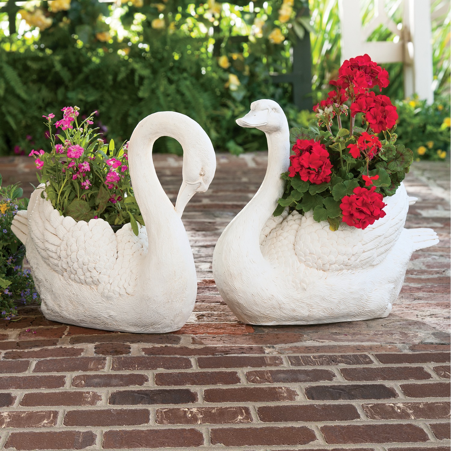 Swan Planter Ginny's