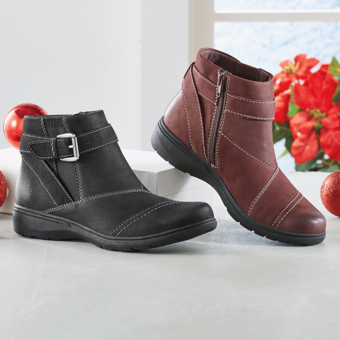 Clarks Carleigh Dalia Bootie, , large