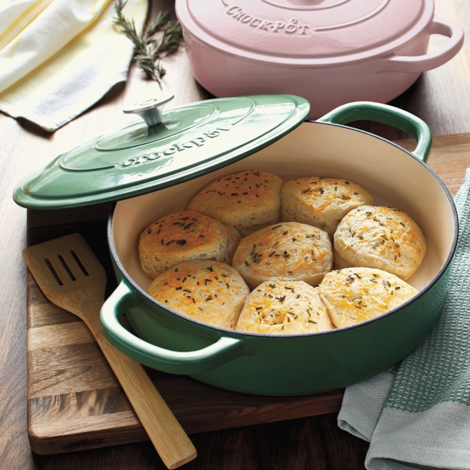 Crock-Pot Enameled 5-Quart Braiser Pan with Lid, Pistachio Green, large