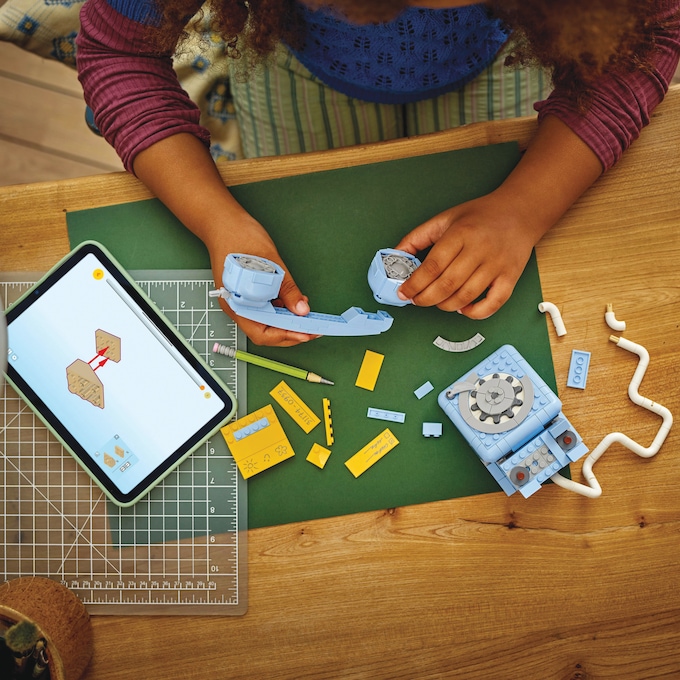 LEGO Creator 3-in-1 Retro Telephone, , large