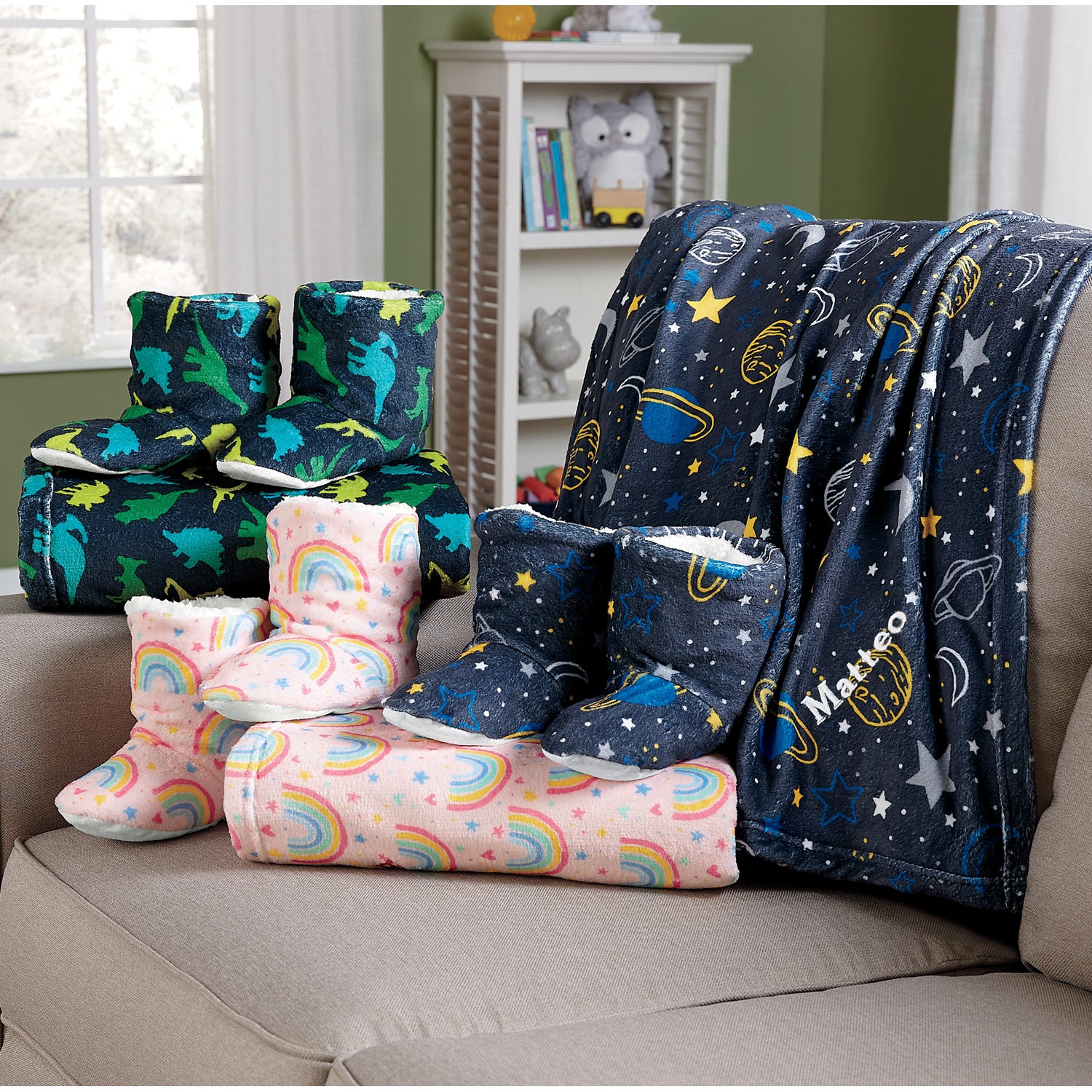 Kids Novelty Throw Blanket Bootie Slipper Gift Set Ginny s