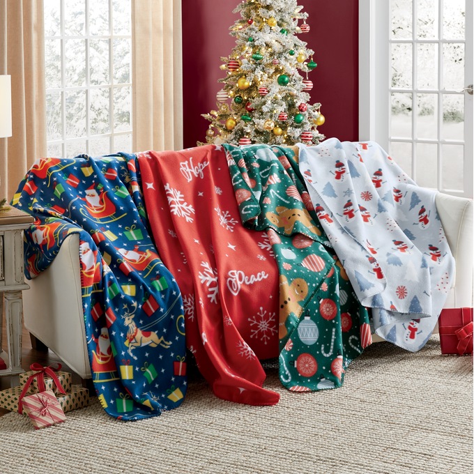 Holiday Novelty Fleece Throw Ginny's