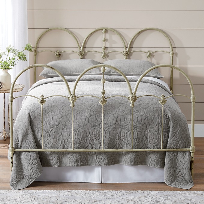 Shabby Chic Queen-Size Bed, , large