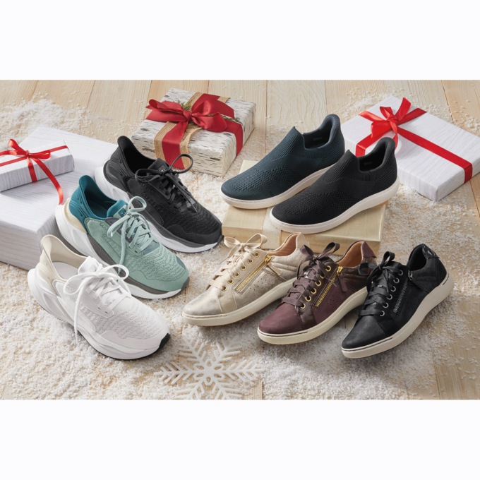 Clarks Women's Nalle Zen Shoe, , large