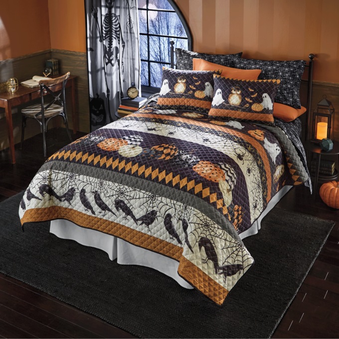 Reversible Halloween Quilt, , large