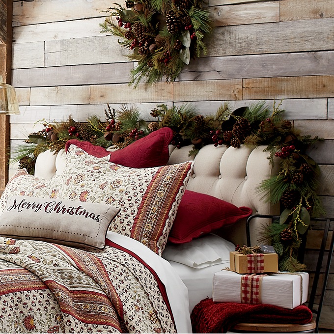 Bell and Pinecone Garland, , large