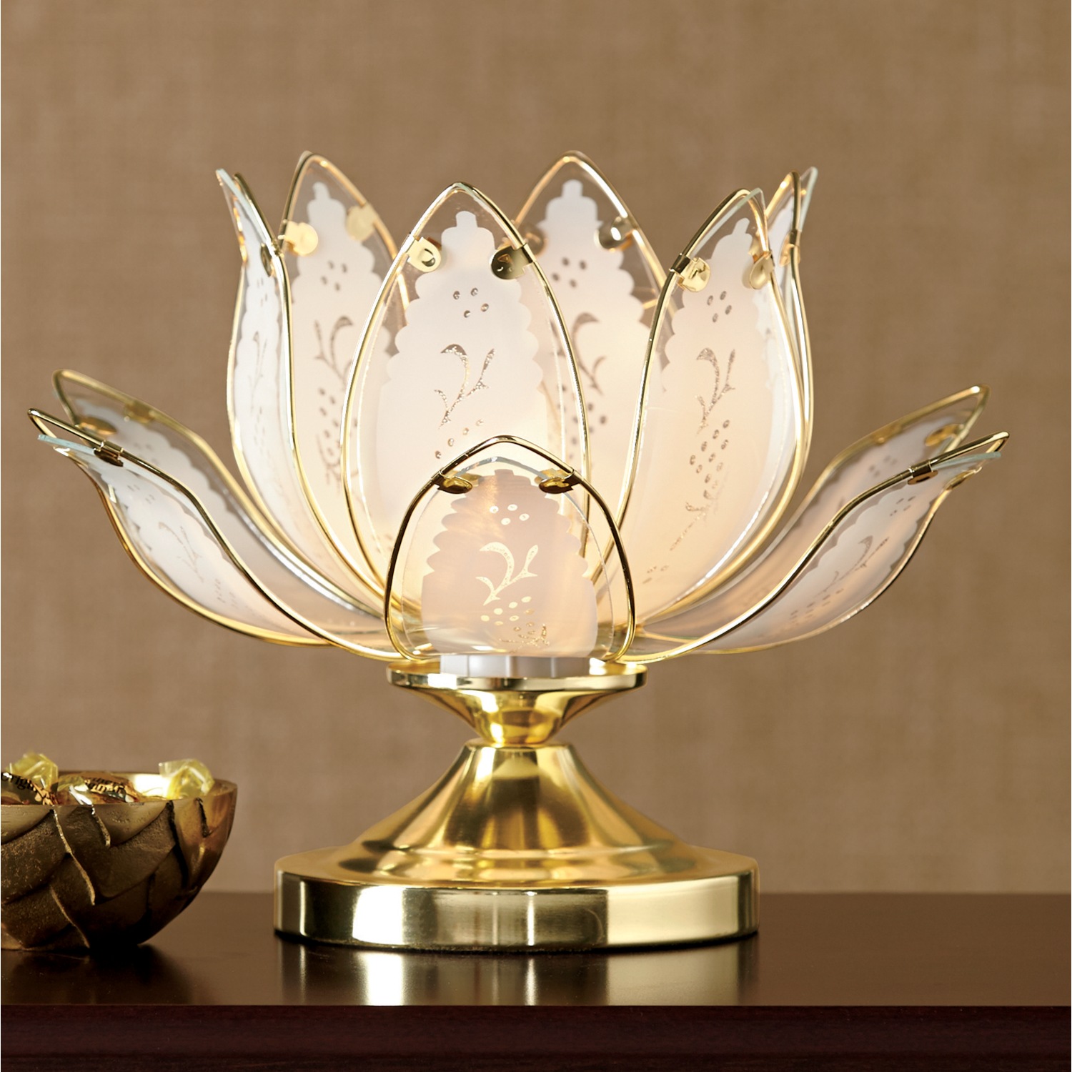 The lotus lamp hotsell