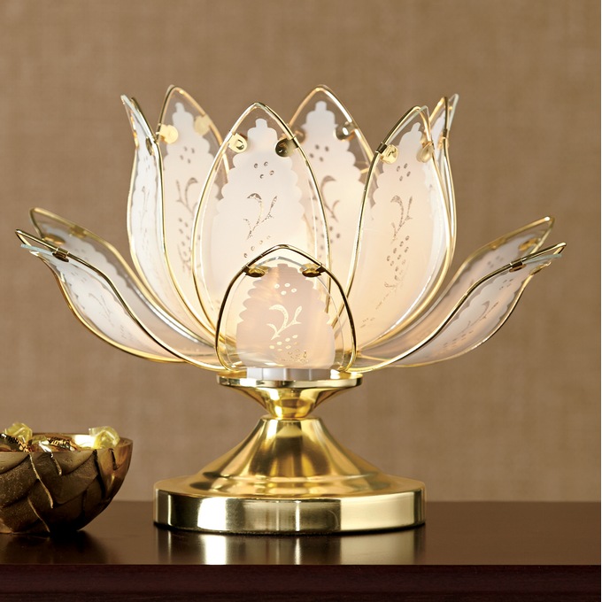 The lotus 2025 lamp