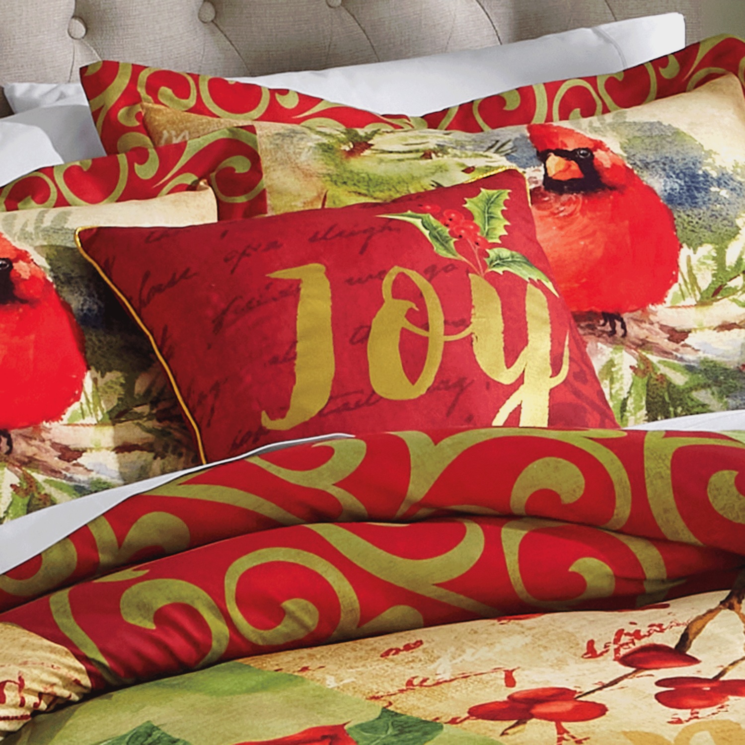 4Piece Holiday Cardinal Comforter Set and Accent Pillow Ginny's