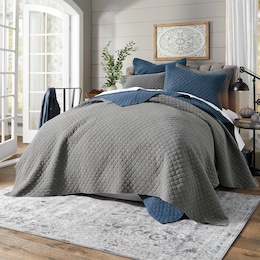 Vintage Wash Oversized Quilt, Blue, large