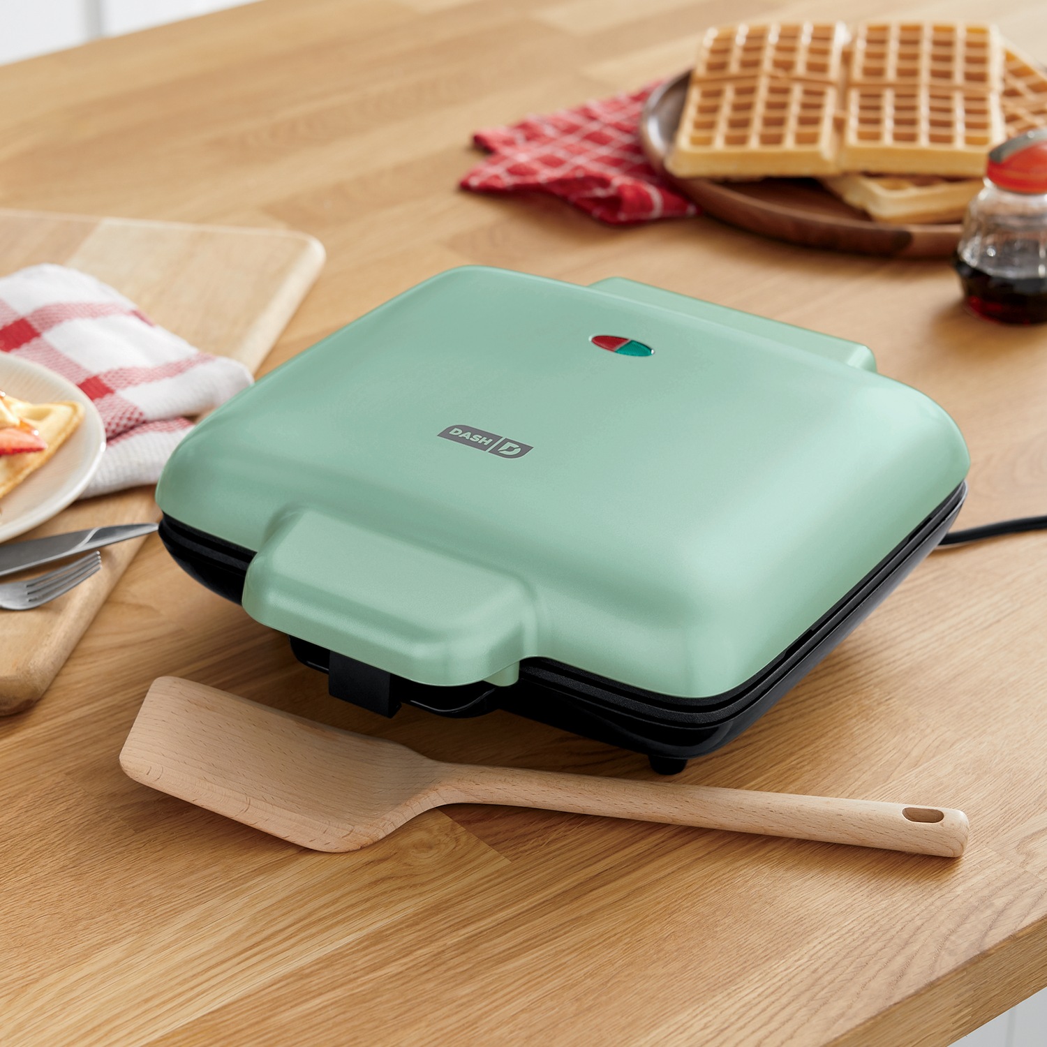 Dash NoDrip Waffle Maker Ginny's
