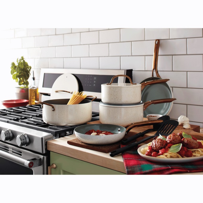 10-Piece Homestead Aluminum Cookware Set with Metallic Accents