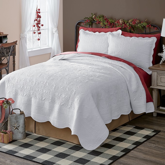 Chateau Oversized Reversible Quilt, , large