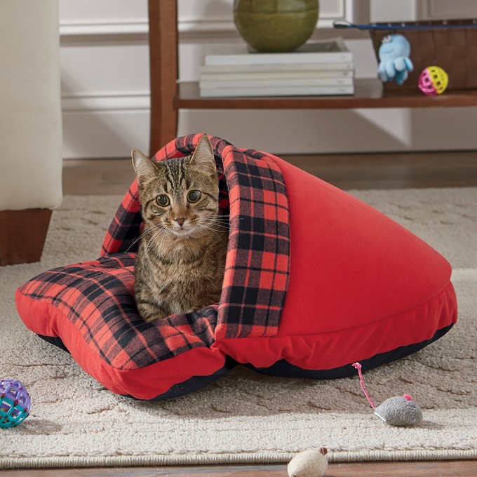 Cat slipper bed top