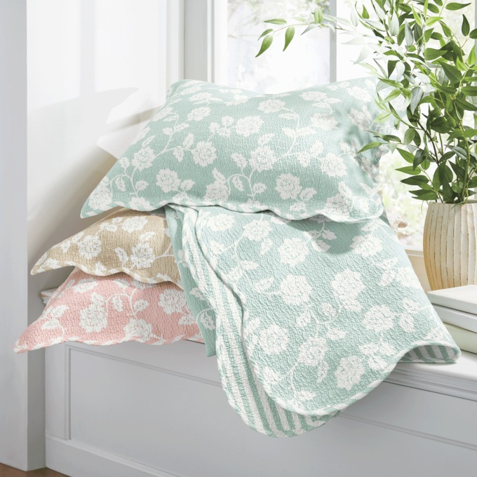 Antique Floral Oversized Quilt, , large