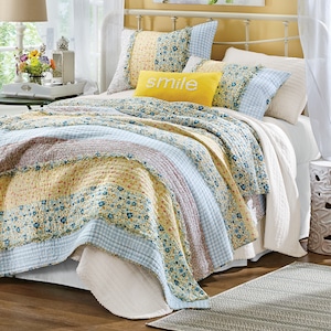 Bluebell Oversized Quilt, , large
