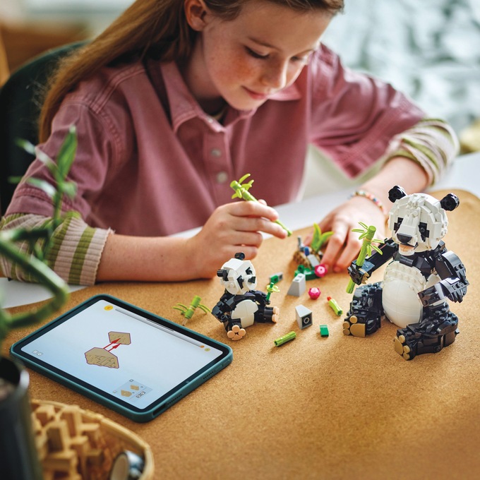 LEGO Creator 3-in-1 Panda Family, , large