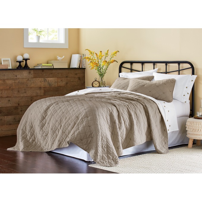 Honey Bee Oversized Quilt, , large