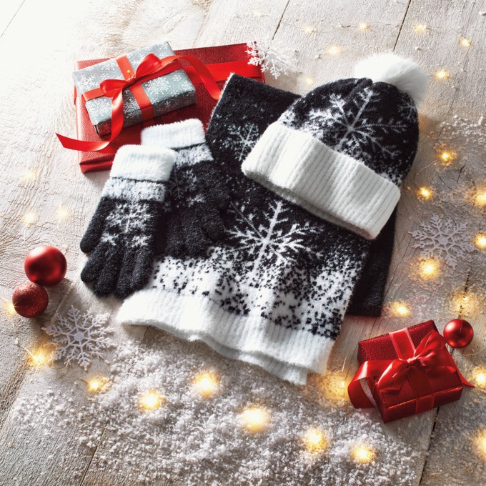 3-Piece Snowflake Hat, Scarf and Gloves Set, Black White, large