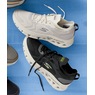 Skechers Men&#39;s Gorun Glide-Step - Radar Slip-On, , large