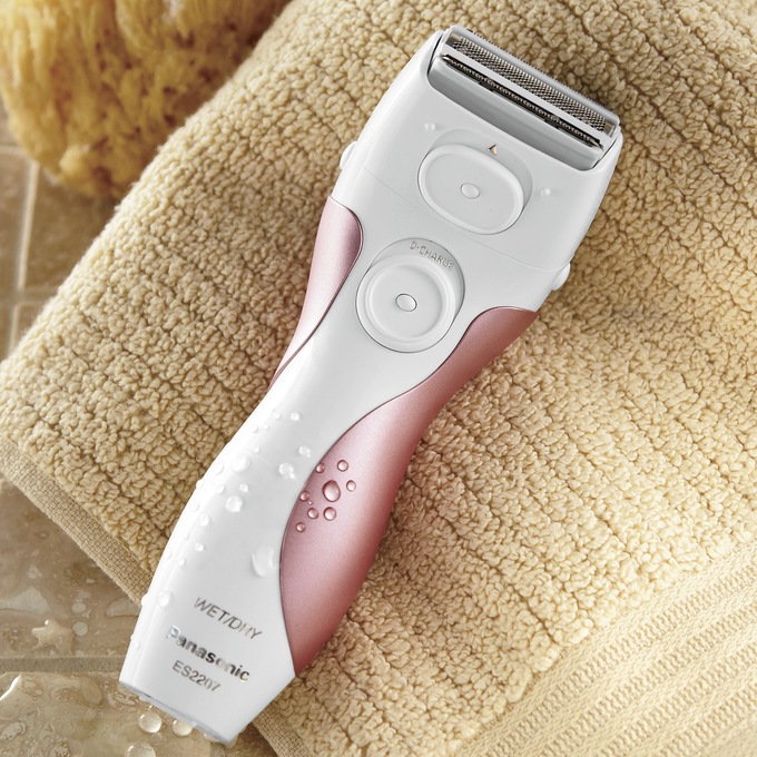 Panasonic® Ladies' Wet/Dry Rechargeable Shaver Ginny's