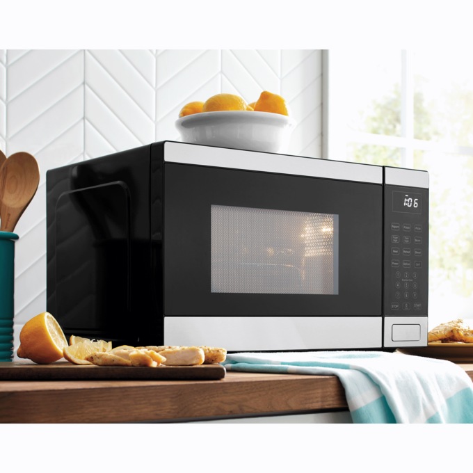 Ginny’s 0.9 cu. ft. 3-in-1 Grilling Microwave, , large